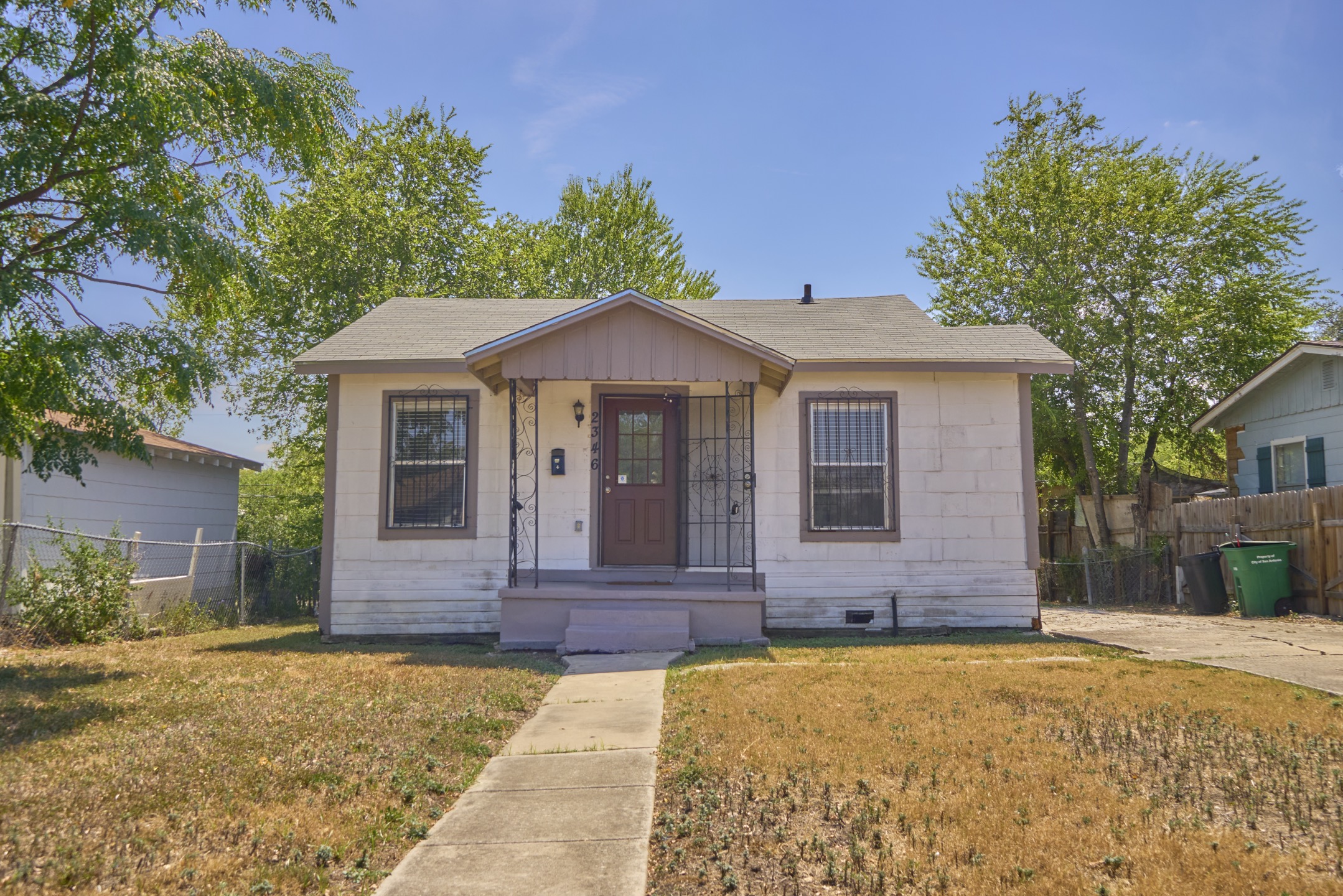 2346 Burnet 0978